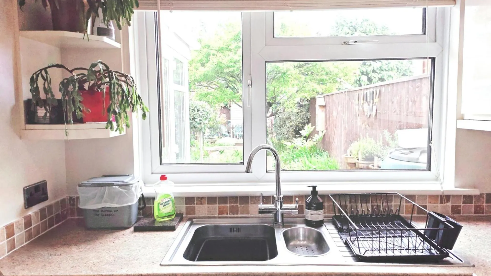 Holiday home Spacious 3-Bed House - Long Stays - Free Private Parking - Contractor Friendly Exeter United Kingdom