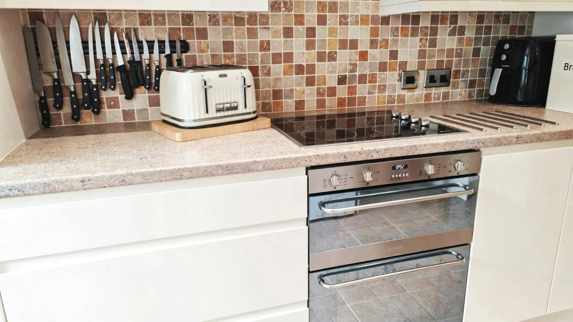 Holiday home Spacious 3-Bed House - Long Stays - Free Private Parking - Contractor Friendly Exeter