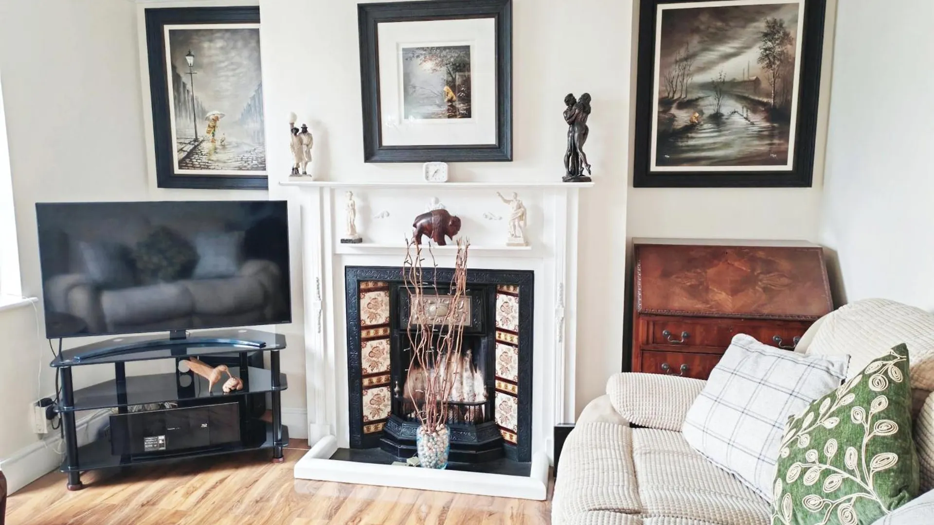 Spacious 3-Bed House - Long Stays - Free Private Parking - Contractor Friendly Exeter Holiday home