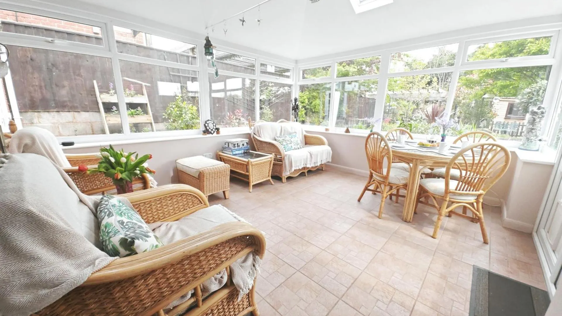 Spacious 3-Bed House - Long Stays - Free Private Parking - Contractor Friendly Exeter 0*,