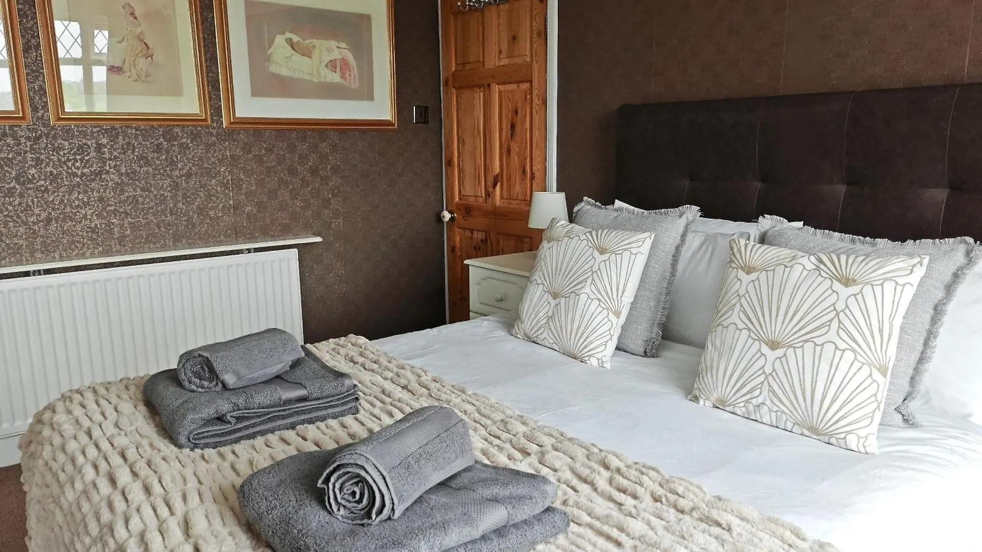 Holiday home Spacious 3-Bed House - Long Stays - Free Private Parking - Contractor Friendly Exeter